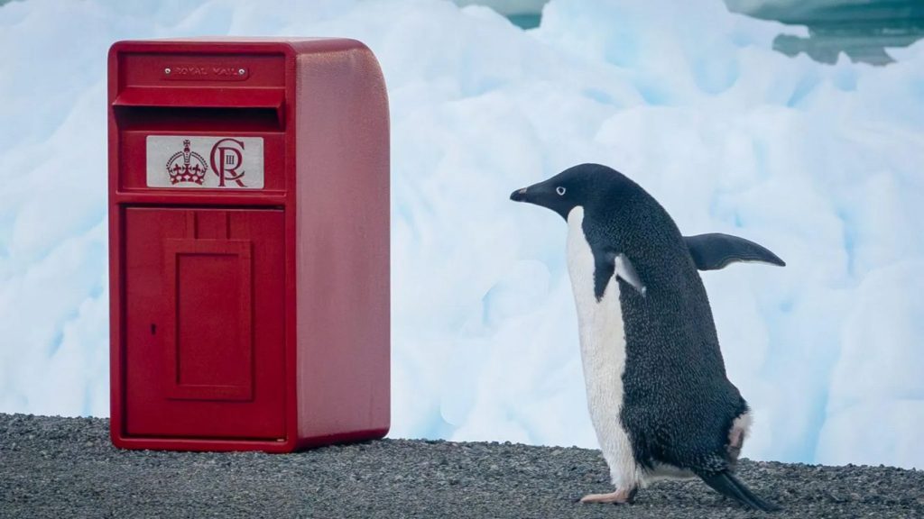 antarctic-research-station-receives-its-mail-in-a-shiny-new-box–a-christmas-gift-from-king-charles