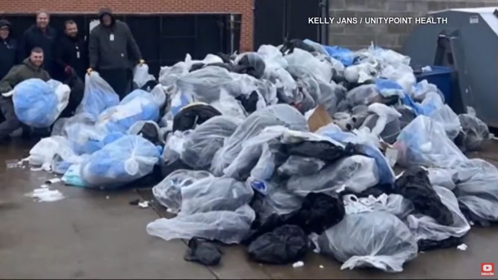 hospital-technician-lends-his-x-ray-machine-to-help-woman-find-lost-heirloom-rings