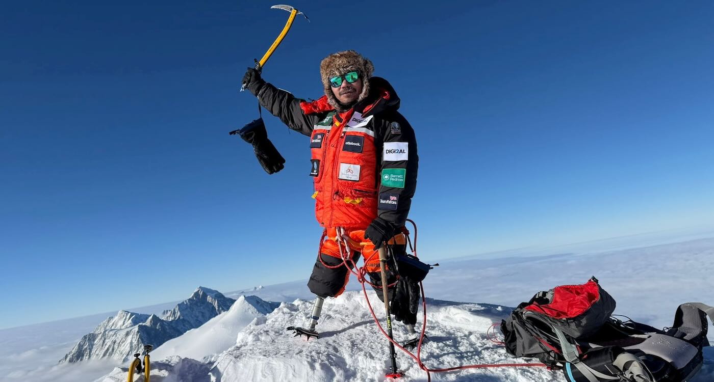 veteran-becomes-first-double-amputee-to-climb-highest-peak-on-every-continent:-conquering-the-7-summits