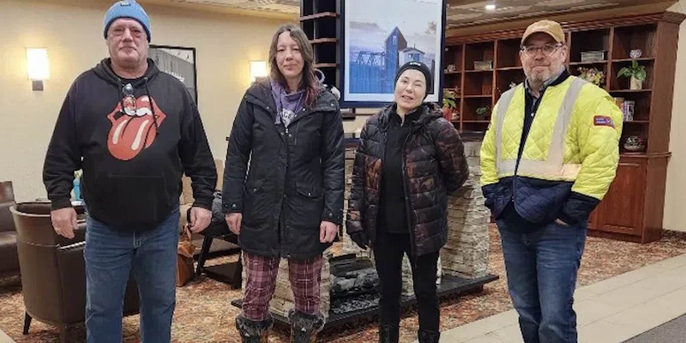 just-like-after-9-11,-town-of-gander-shows-up-to-help-stranded-airline-passengers-during-ice-storm