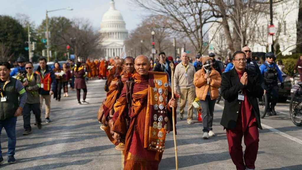 monks-arrival-after-15-weeks-of-walking-fills-dc-streets-with-peace-and-compassion