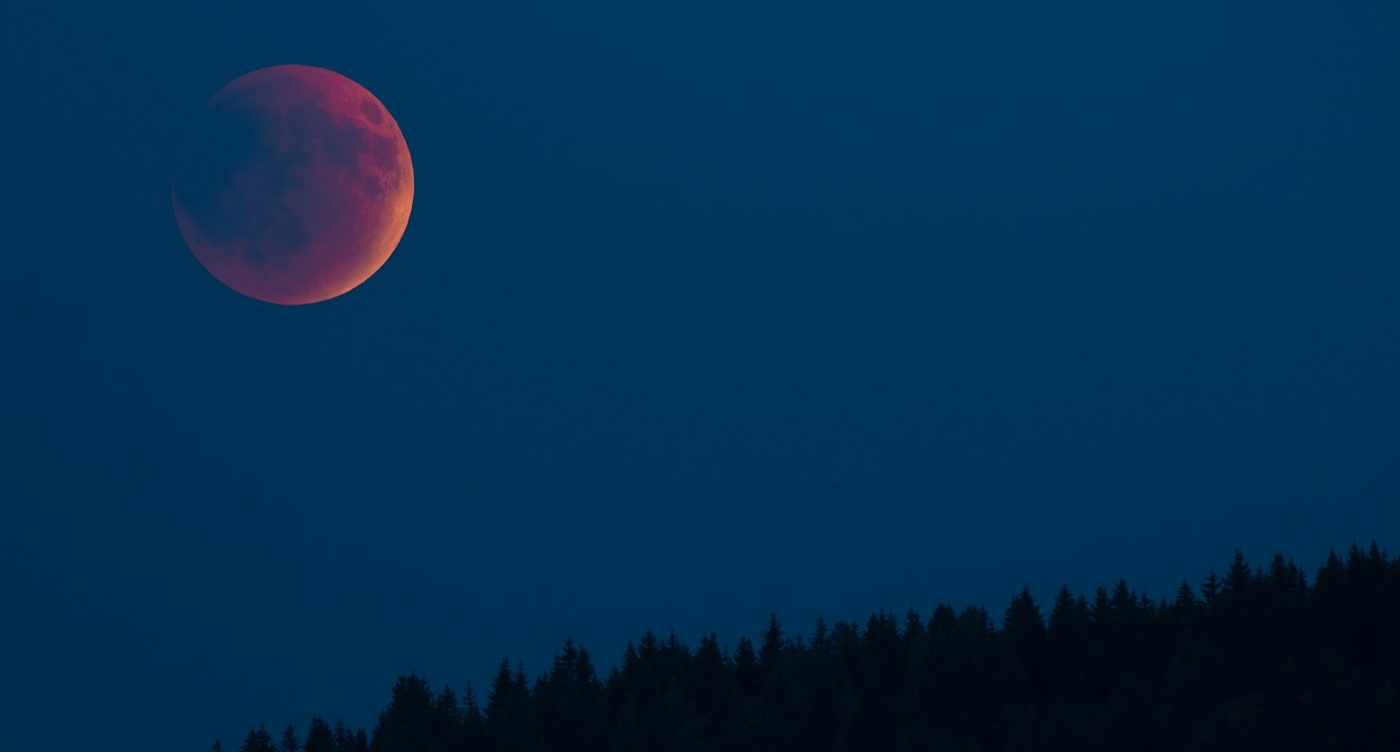 total-lunar-eclipse-tuesday-morning-will-unveil-blood-moon-for-n.-america,-australia-and-east-asia