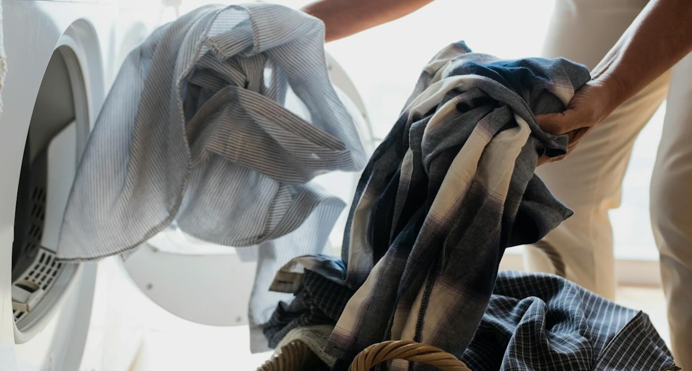 philly-man-uses-mobile-laundromat-to-wash-homeless-residents’-clothes