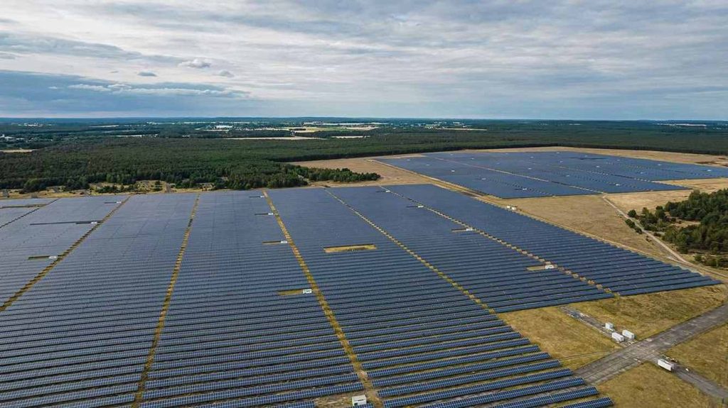 scientists-were-wrong-about-how-fast-solar-panels-degrade-–-they-may-last-twice-as-long